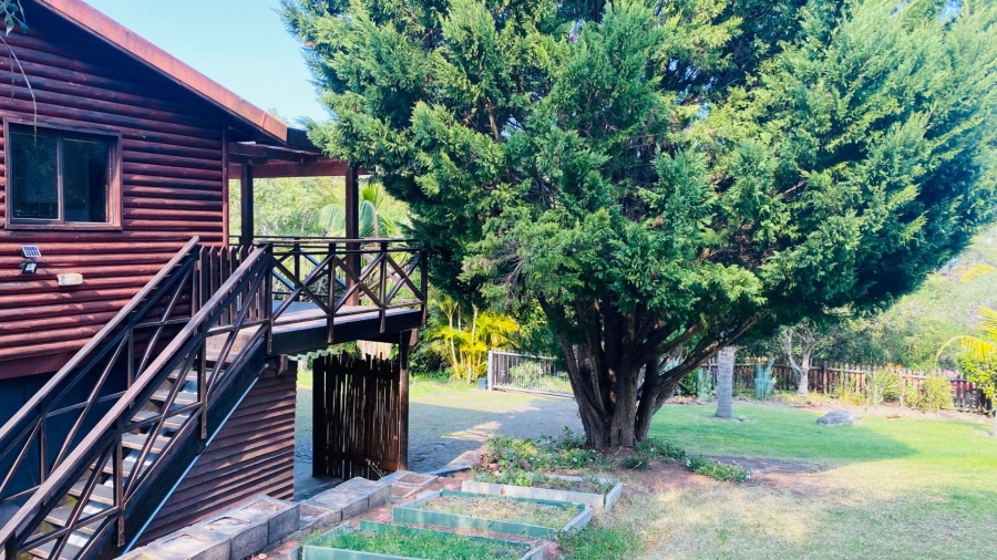 To Let 3 Bedroom Property for Rent in Hunters Home Western Cape